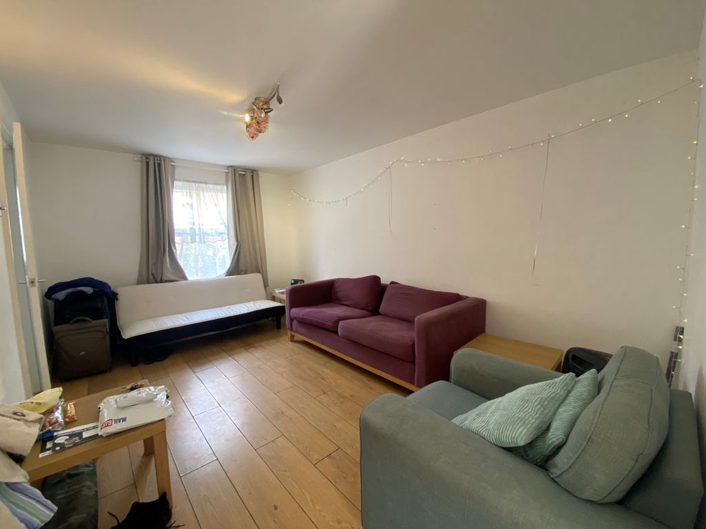 Property photo 2 of 12 Gallery
