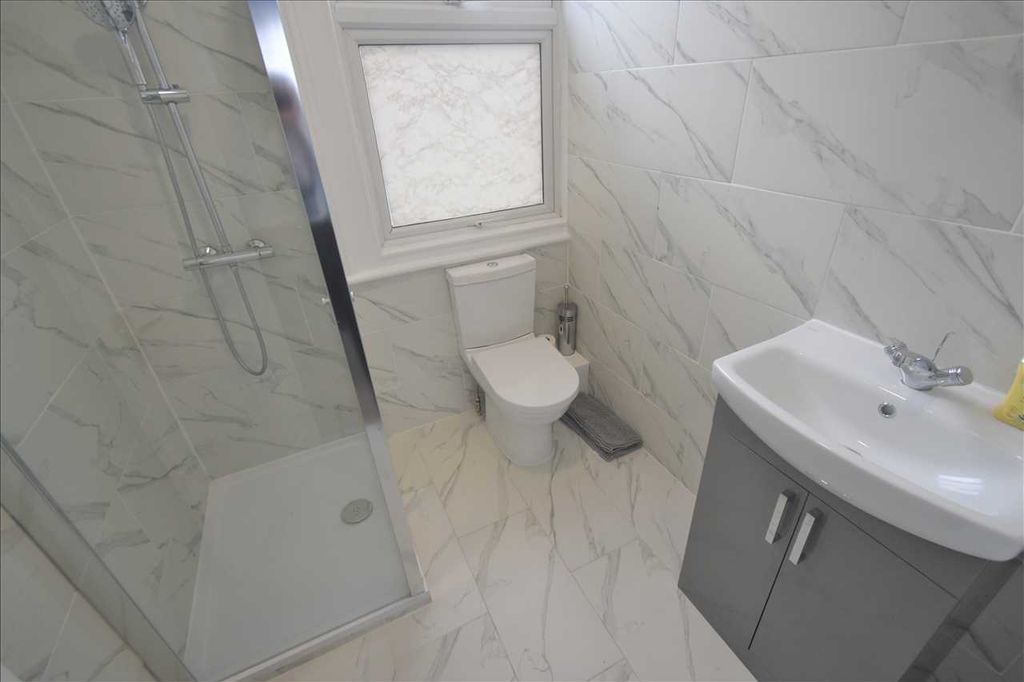 Property photo 3 of 4 Shower Room