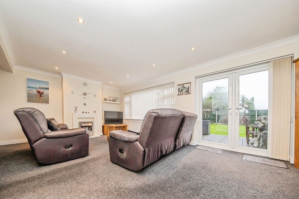 Property photo 3 of 16 Pbox-Img.Jpg