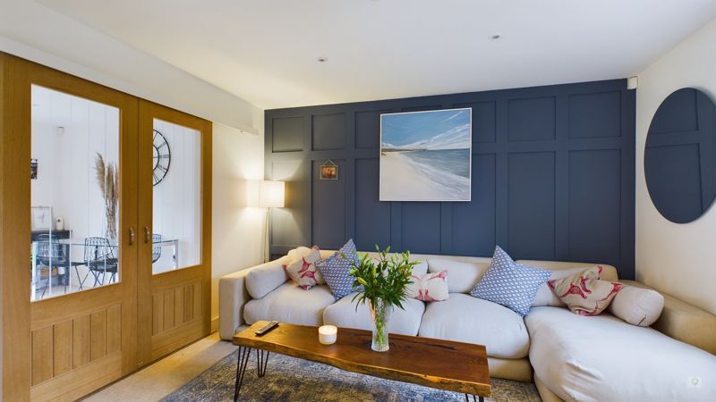 Property photo 3 of 15 Photo 5