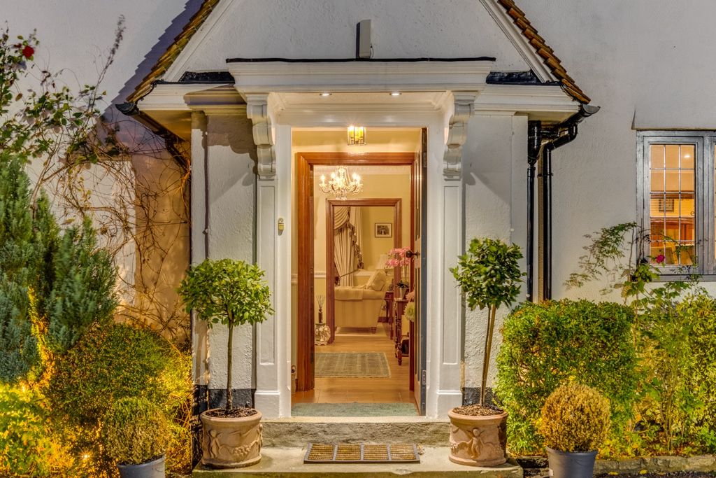 Additional image 14 of 6 bed detached house for saleMoormead Hill House, Offley Road, Hitchin SG5