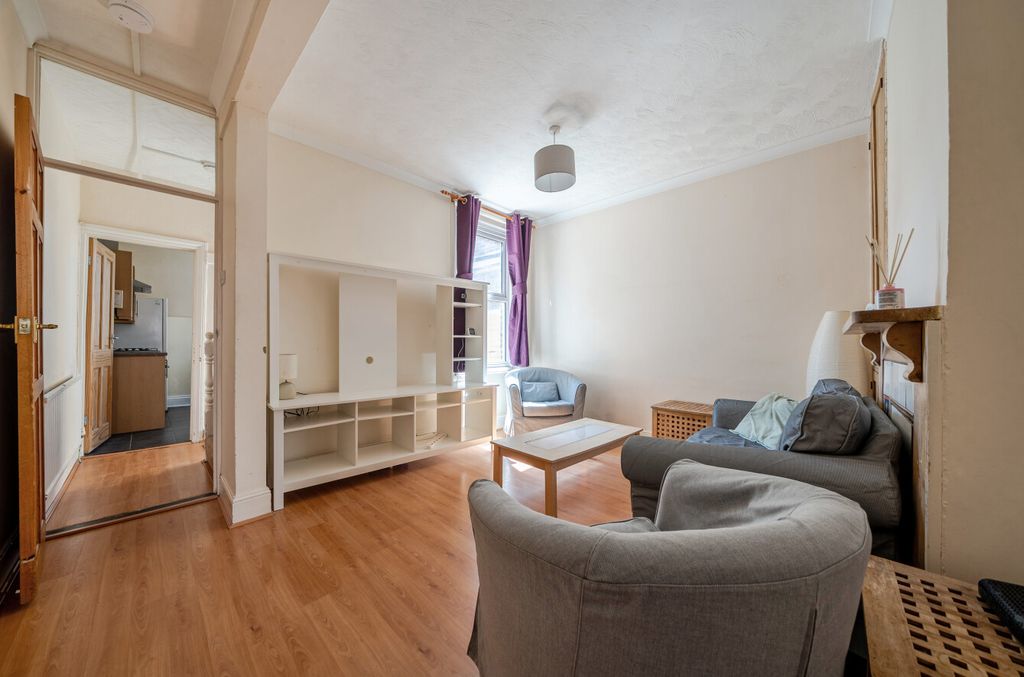 Property photo 2 of 12 1486079-2-6A46755...