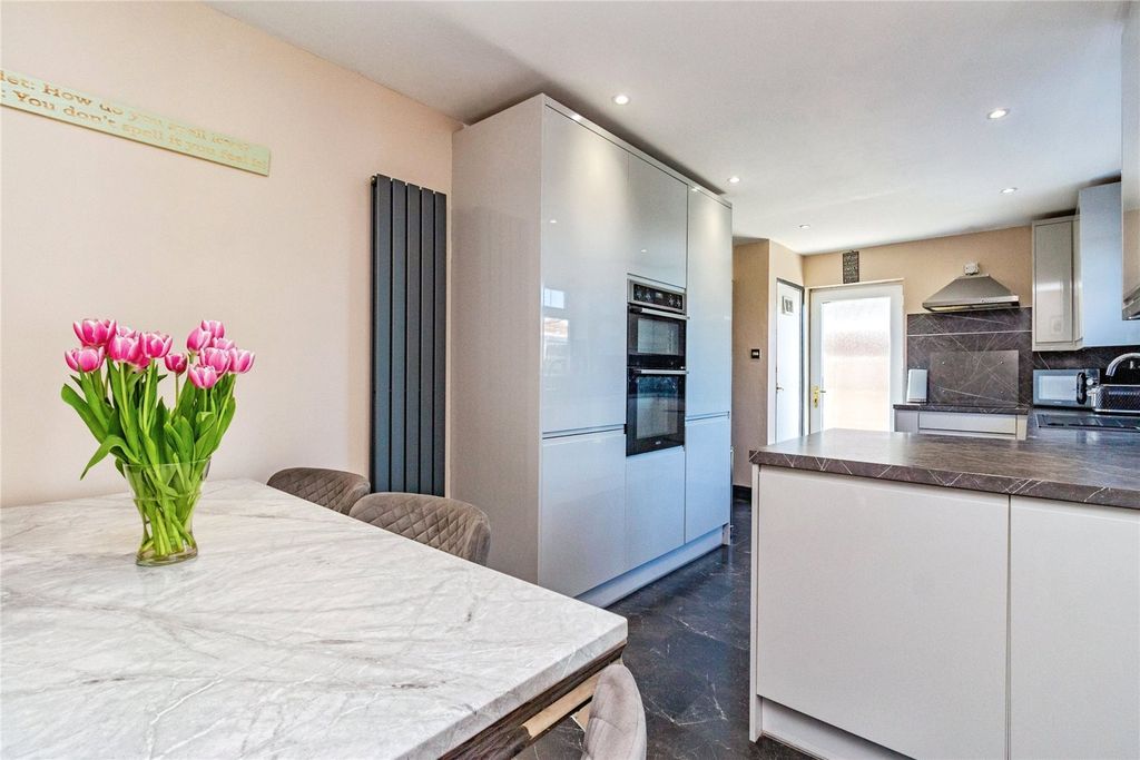 Property photo 1 of 12 Kitchen/Diner