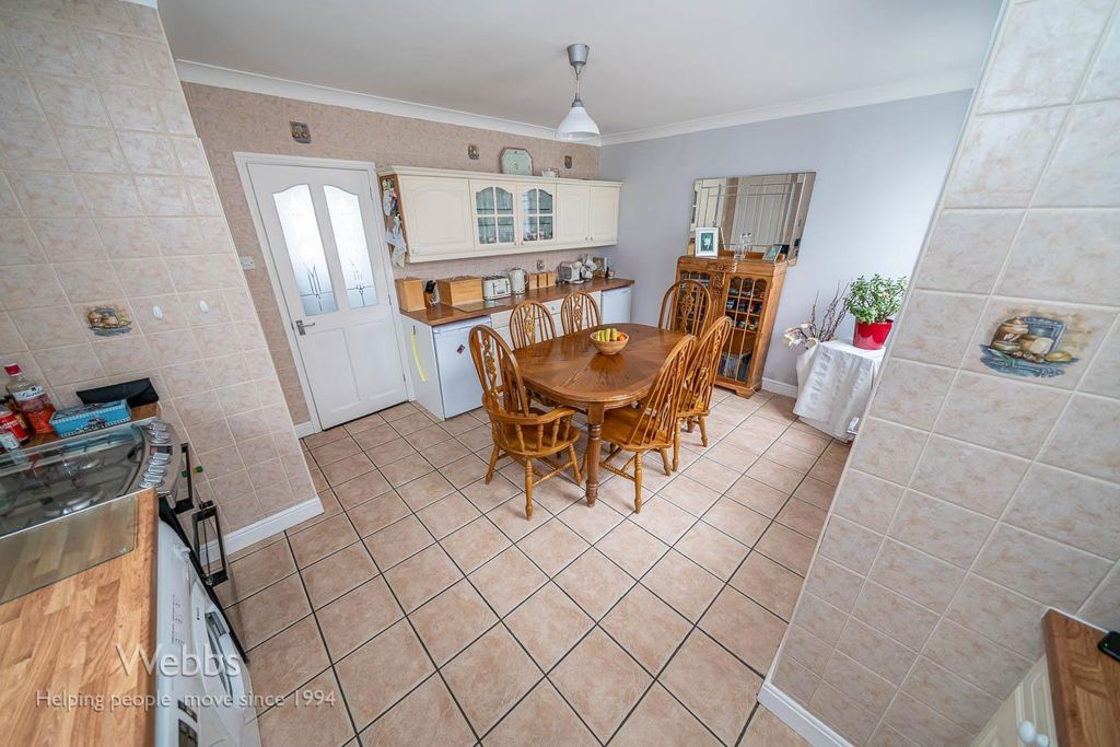 Property photo 3 of 19 Urhcwsdvkkgugiaxieqhia.Jpg