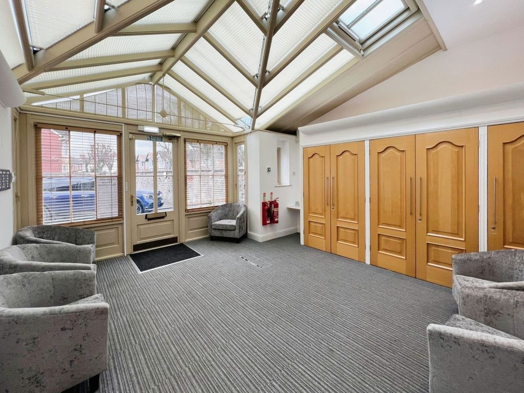 Property photo 2 of 6 Davwrev1677259846190