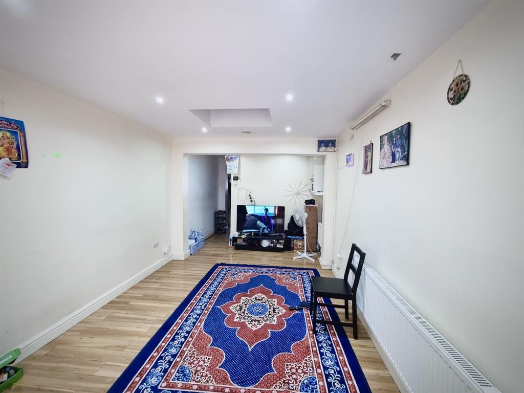 Property photo 3 of 14 Eb486A09-8E25-4E0E-B28B-D0F465Fbf287.Jpg