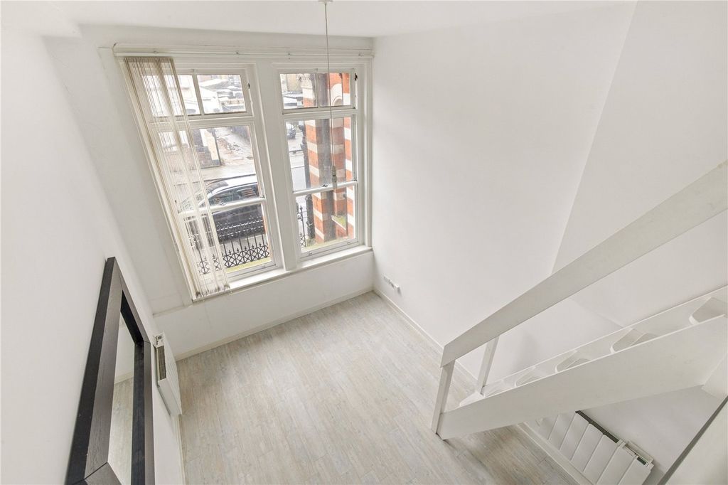 Property photo 3 of 12 Picture No. 04