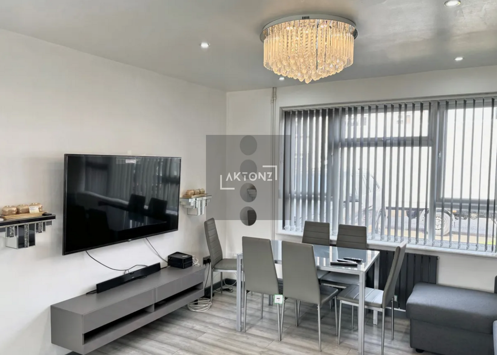 Property photo 1 of 12 3.Png