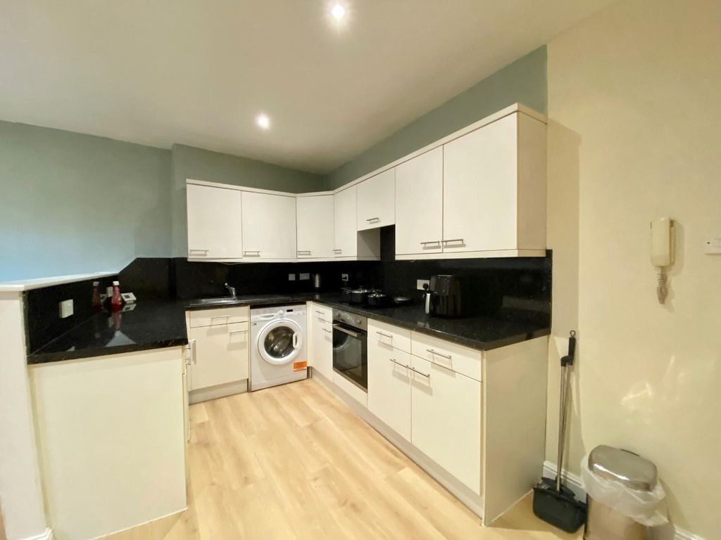 Property photo 3 of 9 2.Jpg