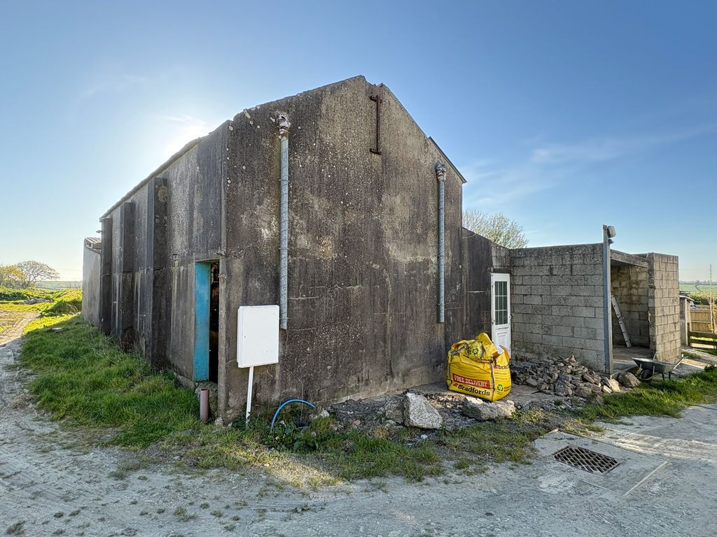Property photo 3 of 5