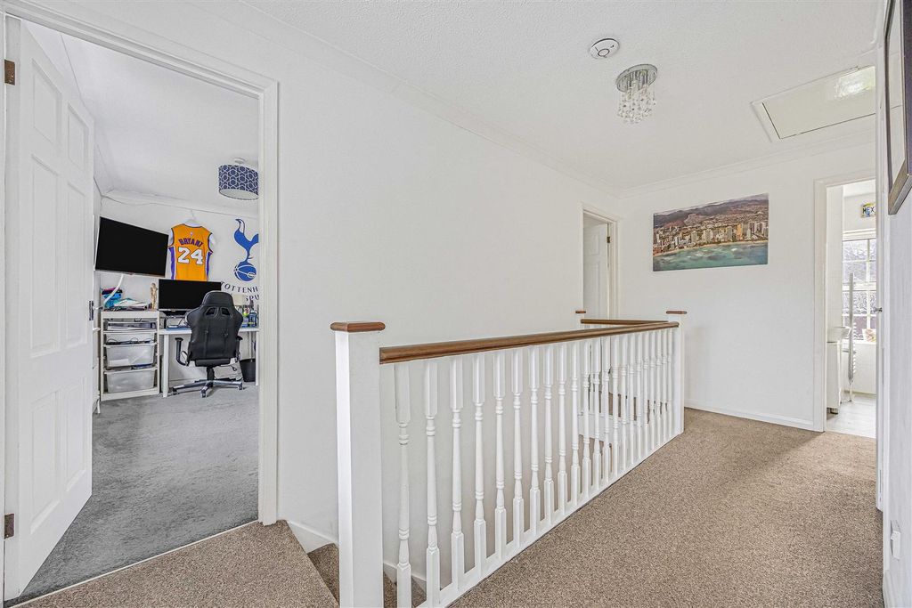 Additional image 13 of 4 bed detached house for saleBalmoral, Cranbrook Estate, Maidenhead SL6