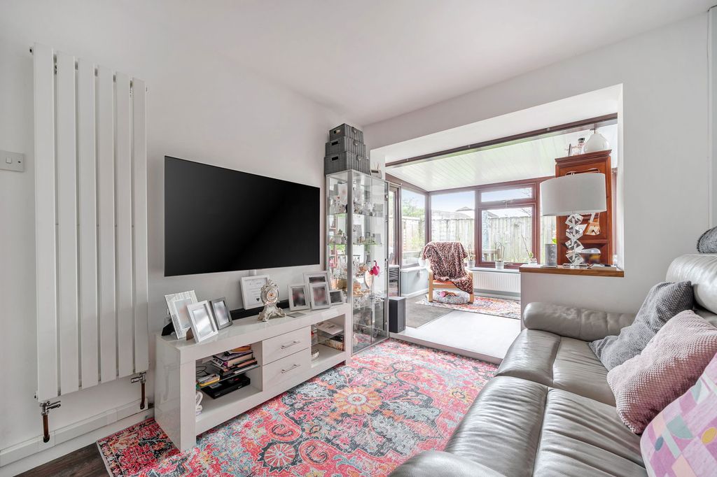 Property photo 3 of 14