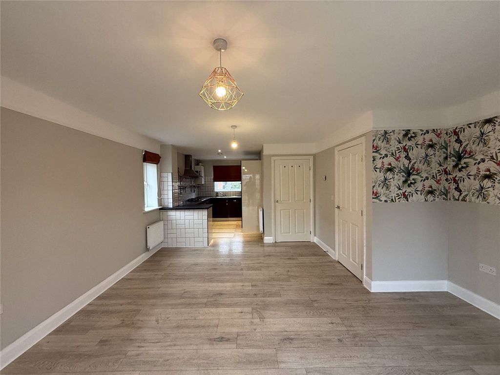 Property photo 2 of 24 Picture No. 18