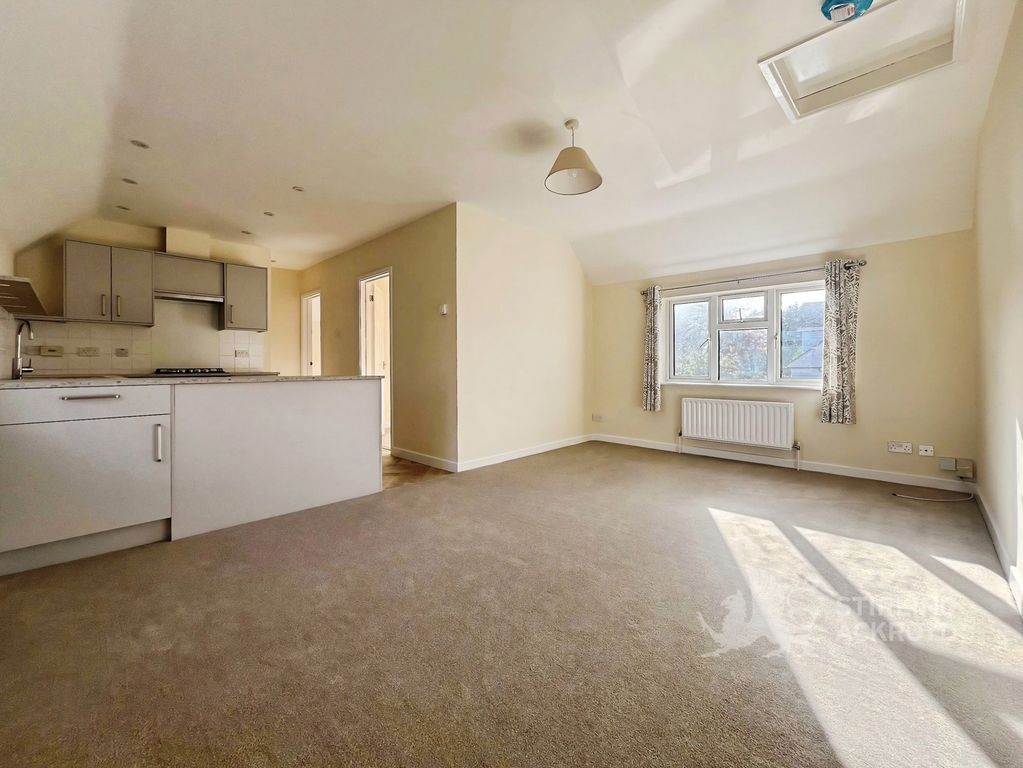Property photo 3 of 7 Living Room
