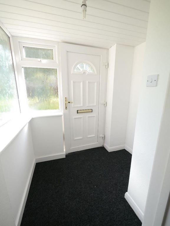 Property photo 2 of 28