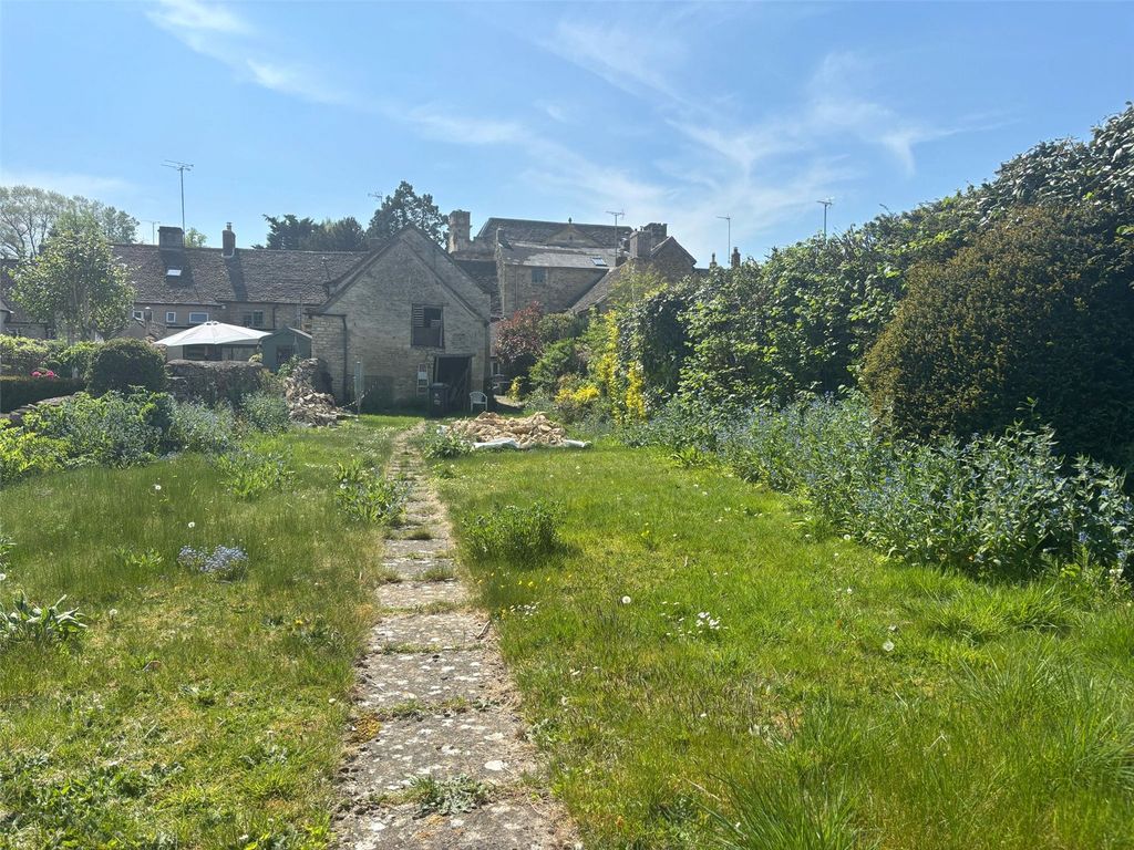 Property photo 2 of 12 Picture No. 13