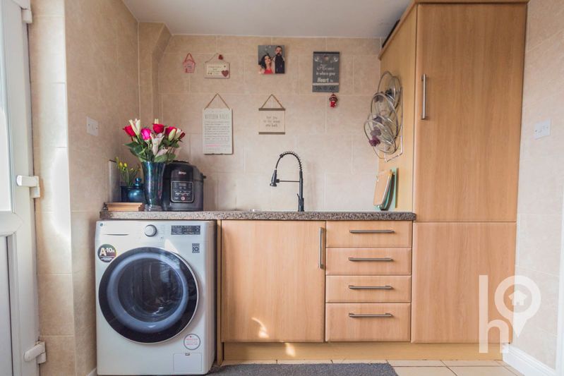 Property photo 3 of 9 Photo 3