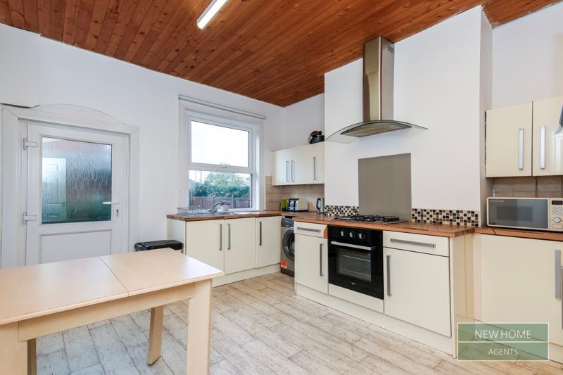 Property photo 3 of 13 Photo 9