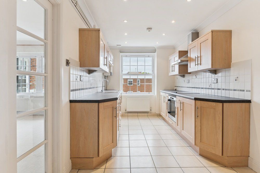 Property photo 2 of 20 Picture No. 14