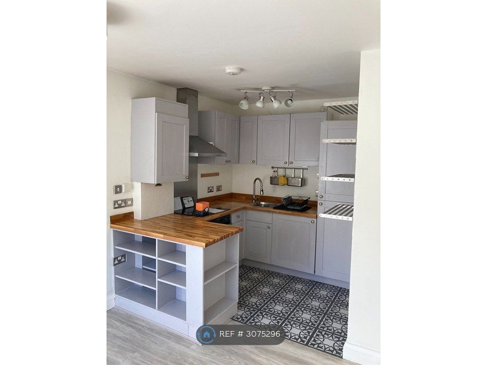 Property photo 1 of 13 Kitchen