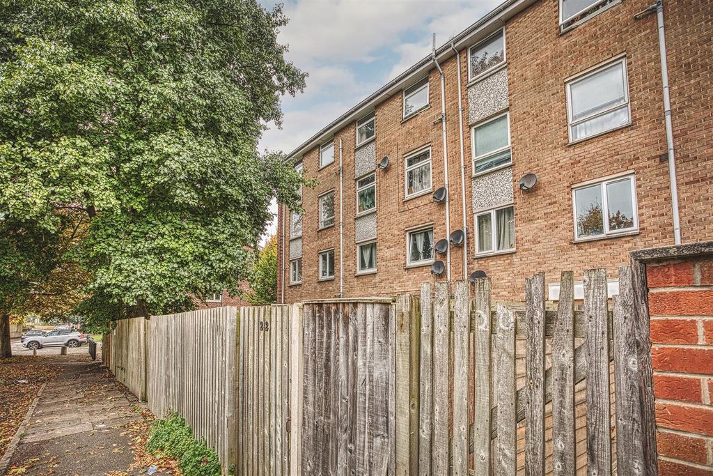 Property photo 2 of 4