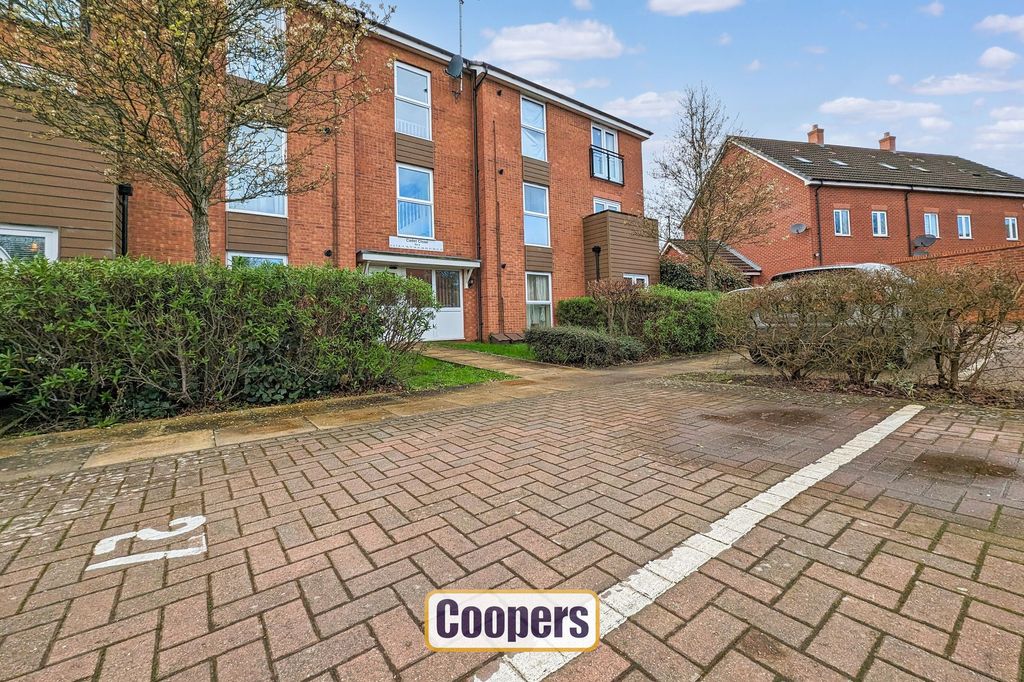 Property photo 2 of 15