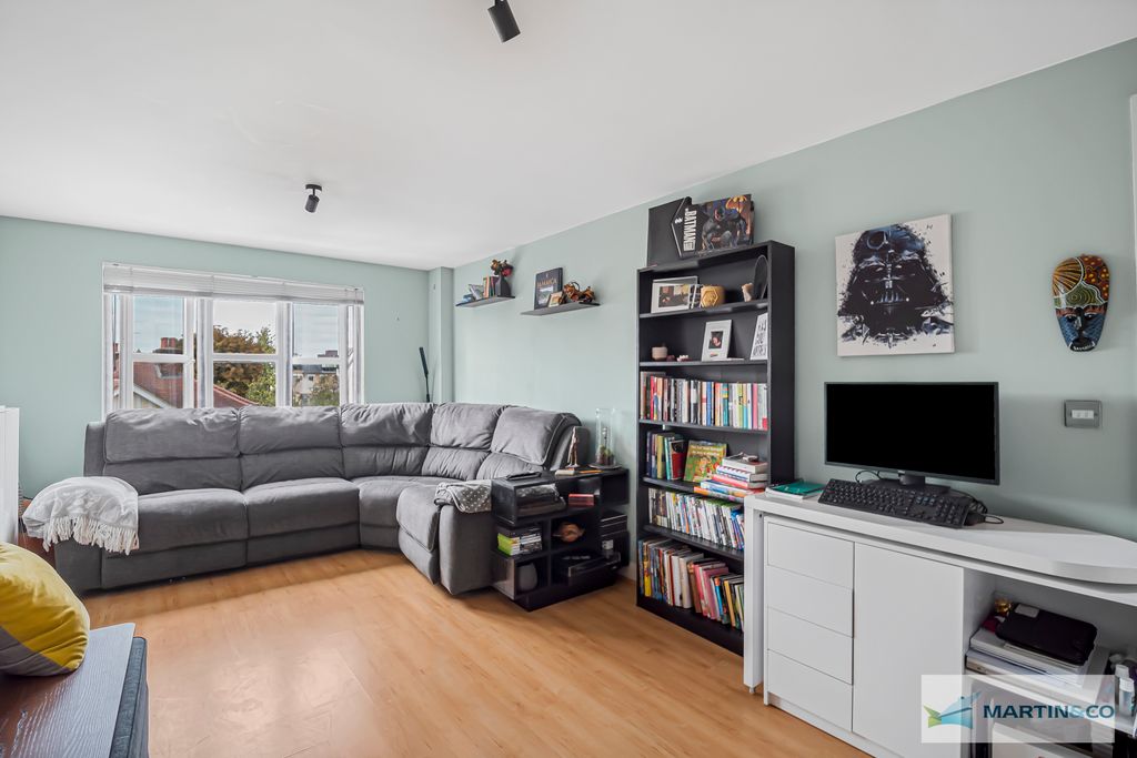 Property photo 3 of 15 11_37763_Watermarked