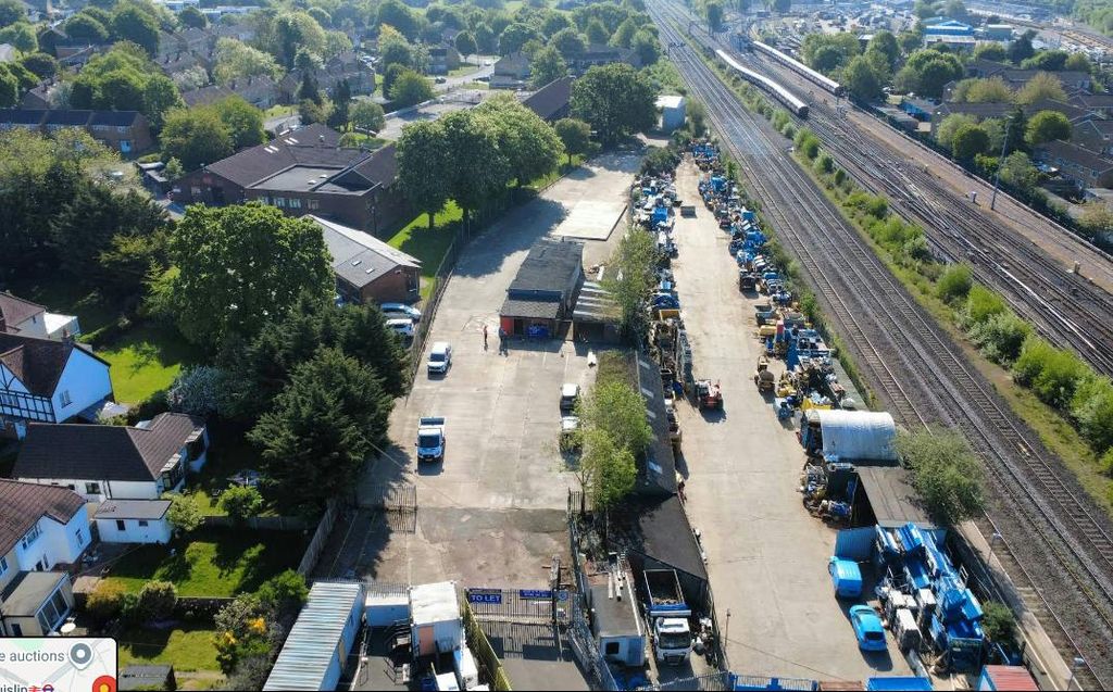 Property photo 3 of 6 Station Yard, Ickenham Road.Png
