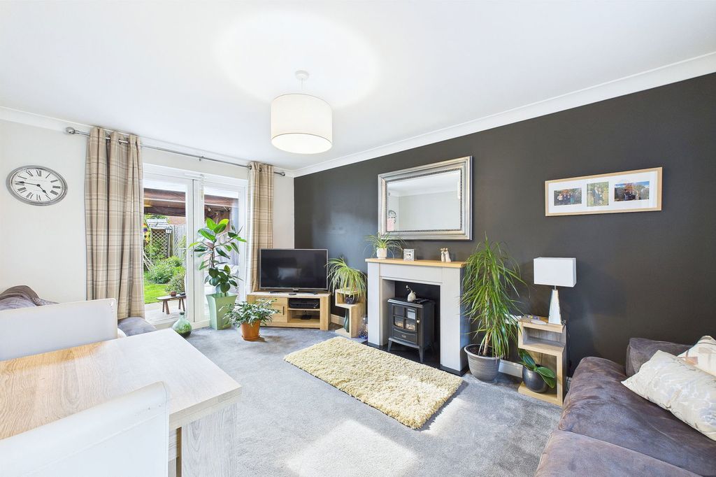 Property photo 2 of 21