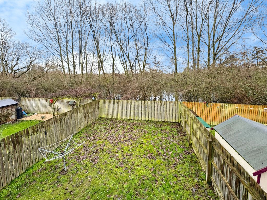 Property photo 2 of 15 E9F759Bf-Img_8480