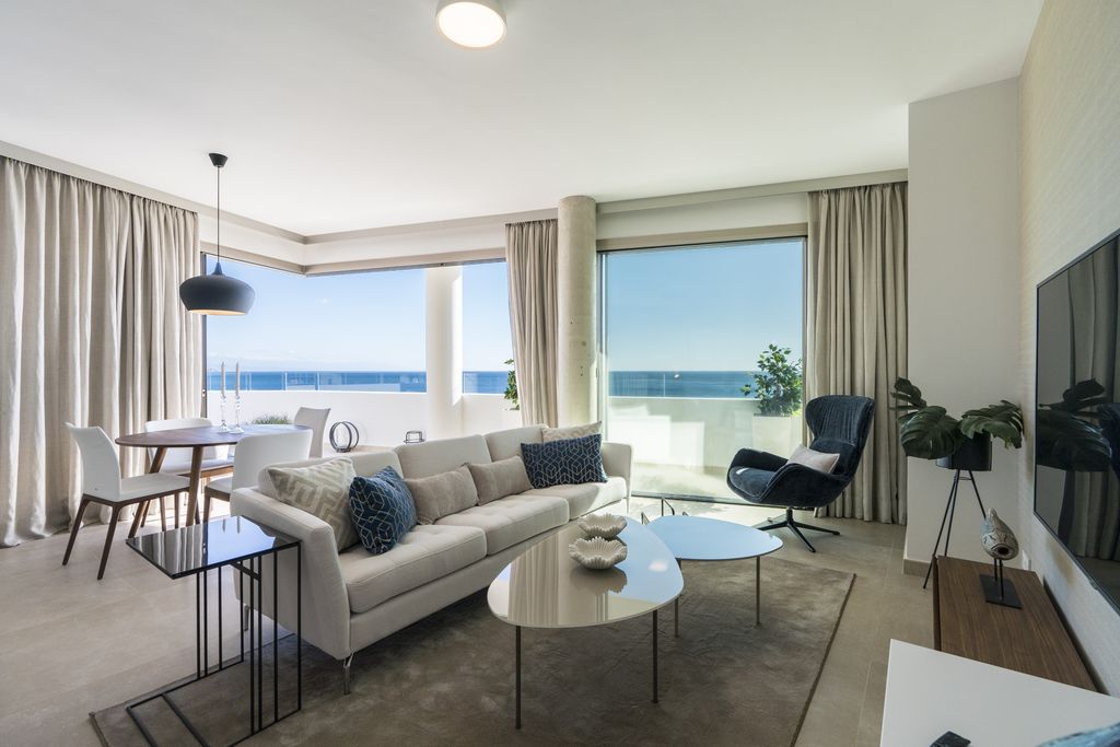 Property photo 3 of 10 Photo 2