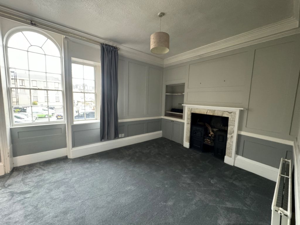 Property photo 2 of 6 Living Room