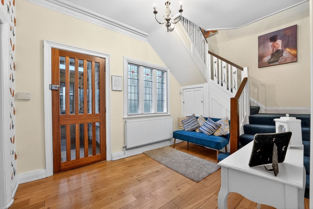 Property photo 3 of 20 Hallway