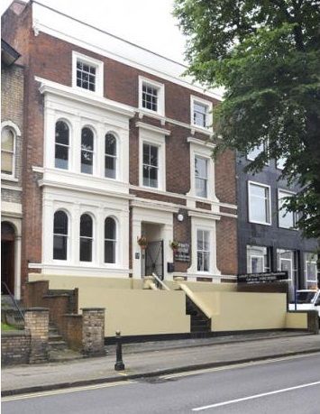 Property photo 1 of 2