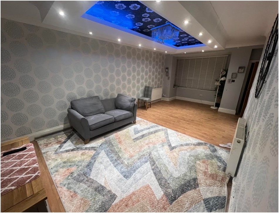 Property photo 1 of 12 Living Room