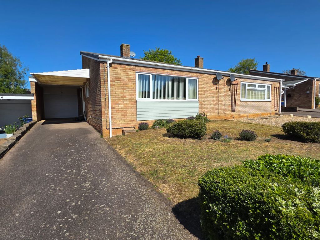 Property photo 1 of 11