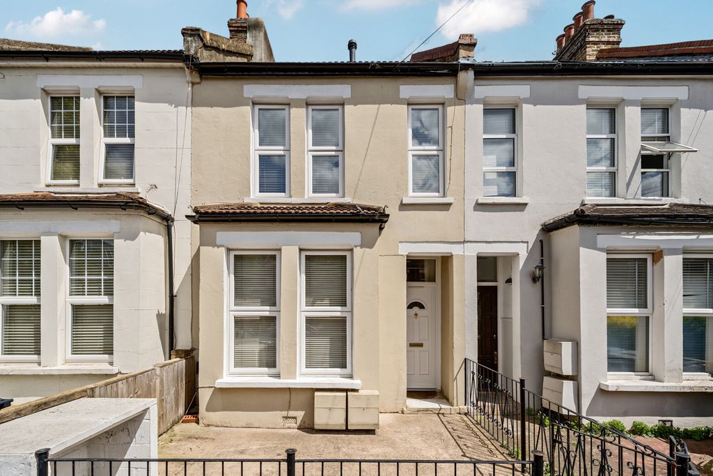 Property photo 1 of 11 1315435-1-685956c...
