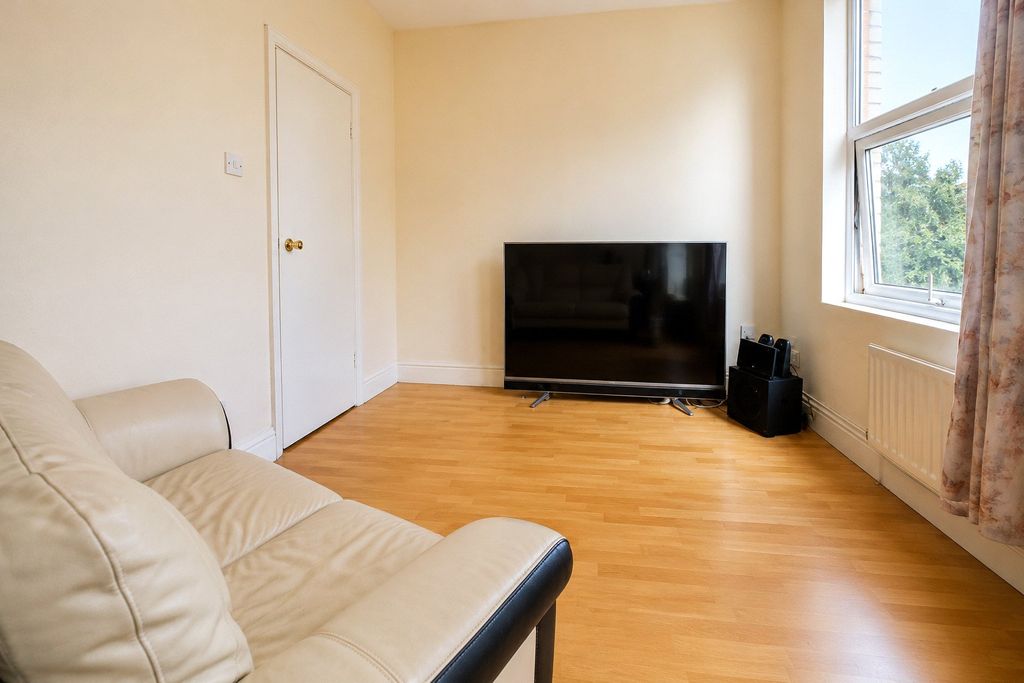 Property photo 2 of 8 Living Room