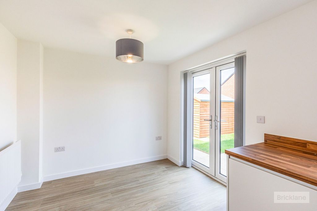 Property photo 3 of 14 Image