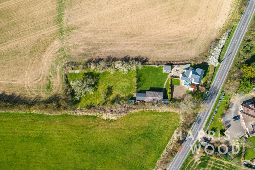 Property photo 3 of 44 4023307