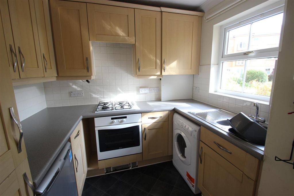 Property photo 2 of 8