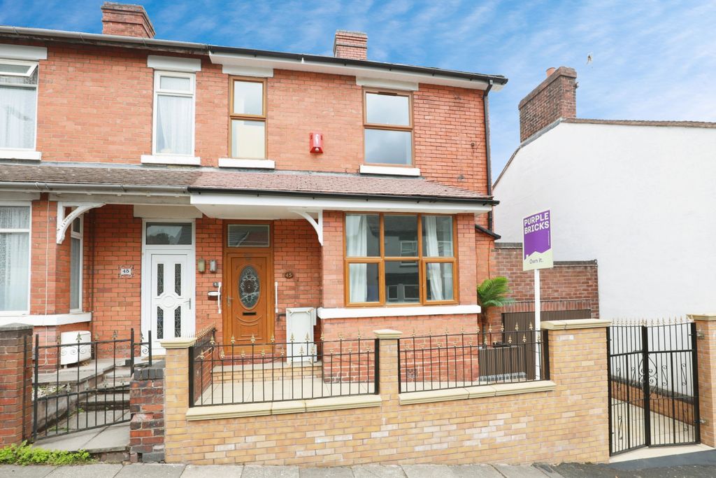 Property photo 2 of 15