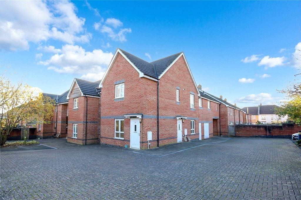 Property photo 3 of 10 Picture No. 32