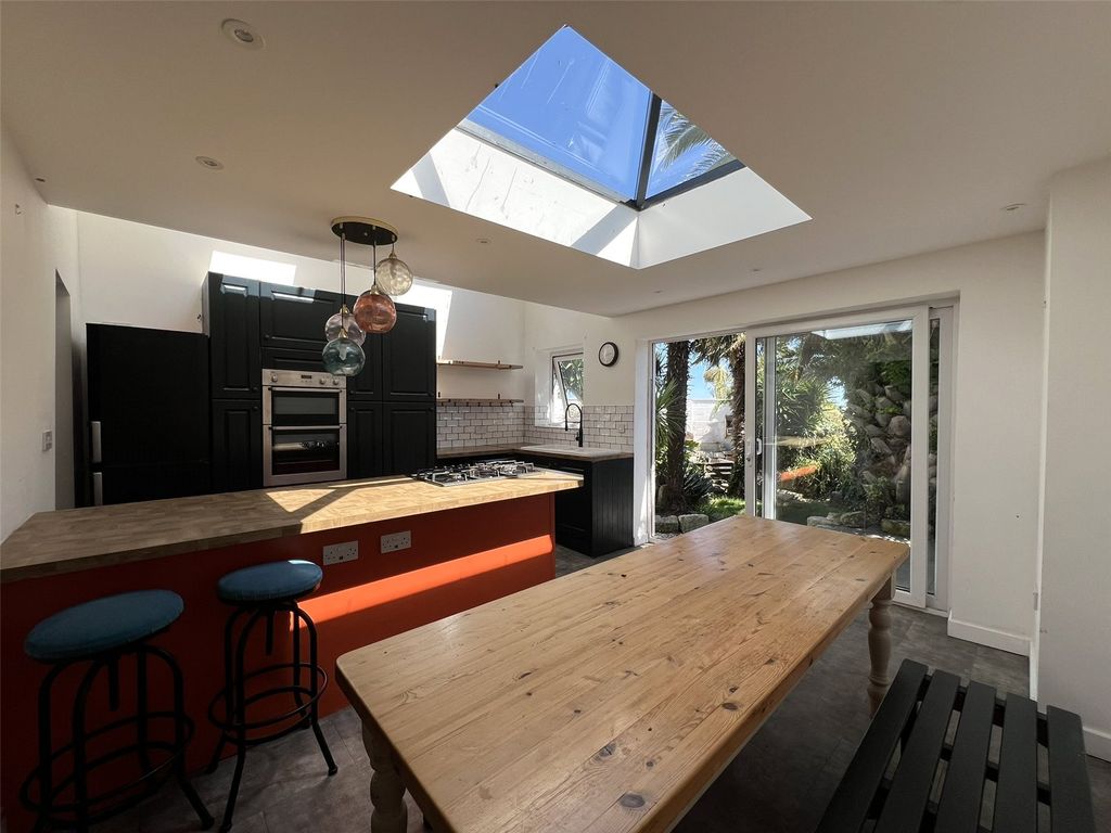 Property photo 2 of 24 Picture No. 49