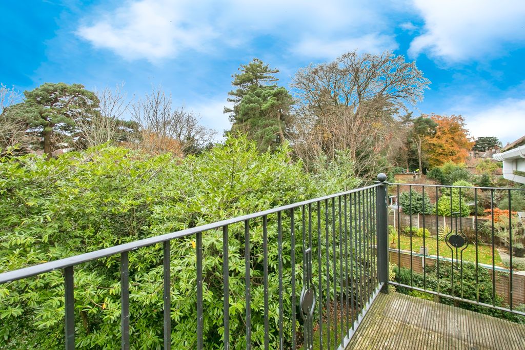 Property photo 3 of 10