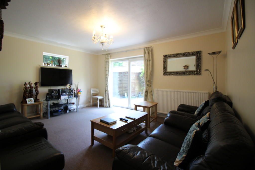 Property photo 3 of 10 Photo 6