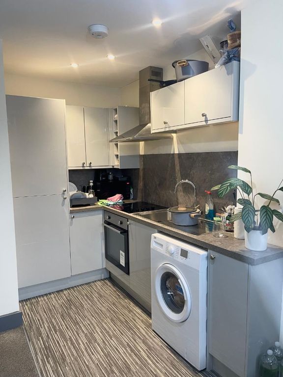 Property photo 1 of 3 Kitchen Area.Png