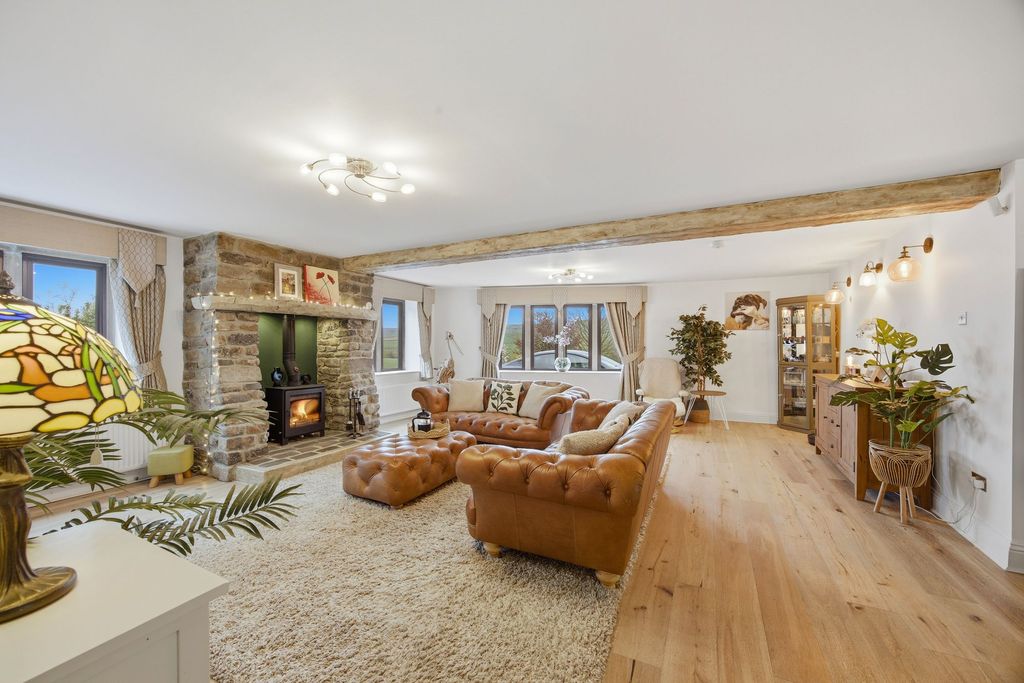 Property photo 2 of 65