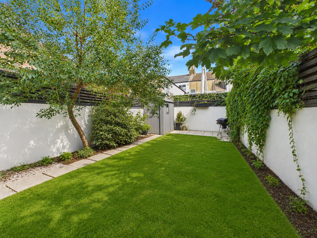 Property photo 2 of 24