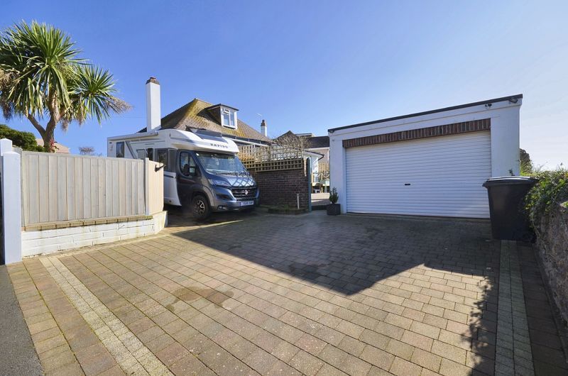 Property photo 3 of 23 Photo 6